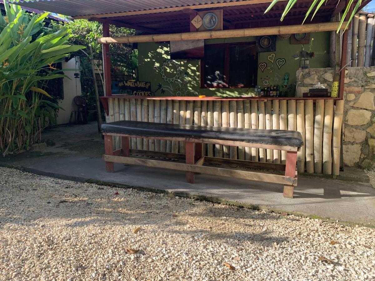 Can Jam Retreat Negril Exteriör bild